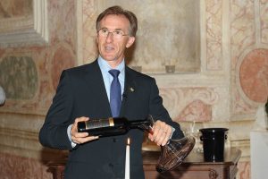 Paolo Basso pri dekantaciji